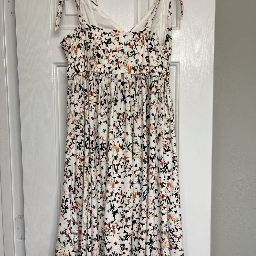Size 0 - Picture 3 of 5